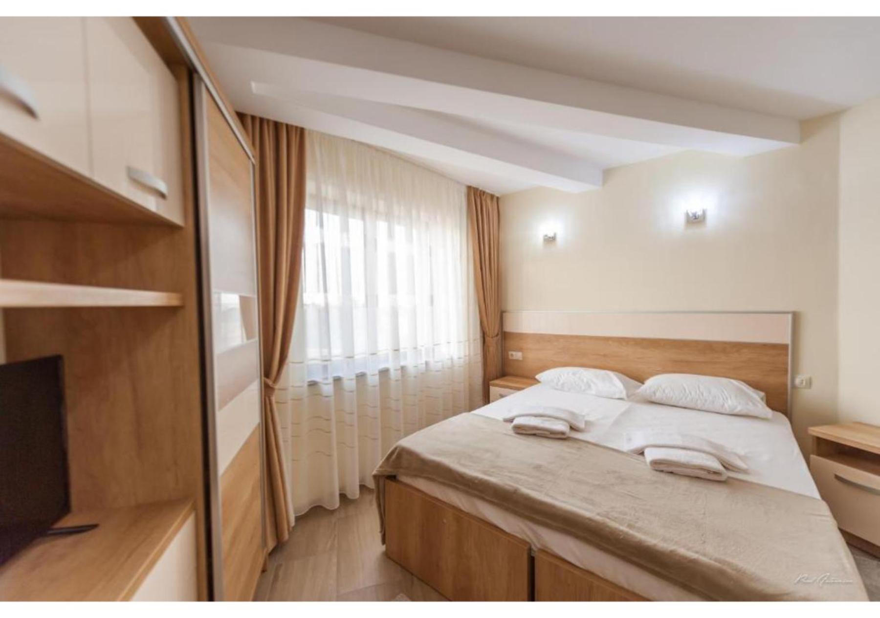 Luxury Apartment بيتستِ المظهر الخارجي الصورة