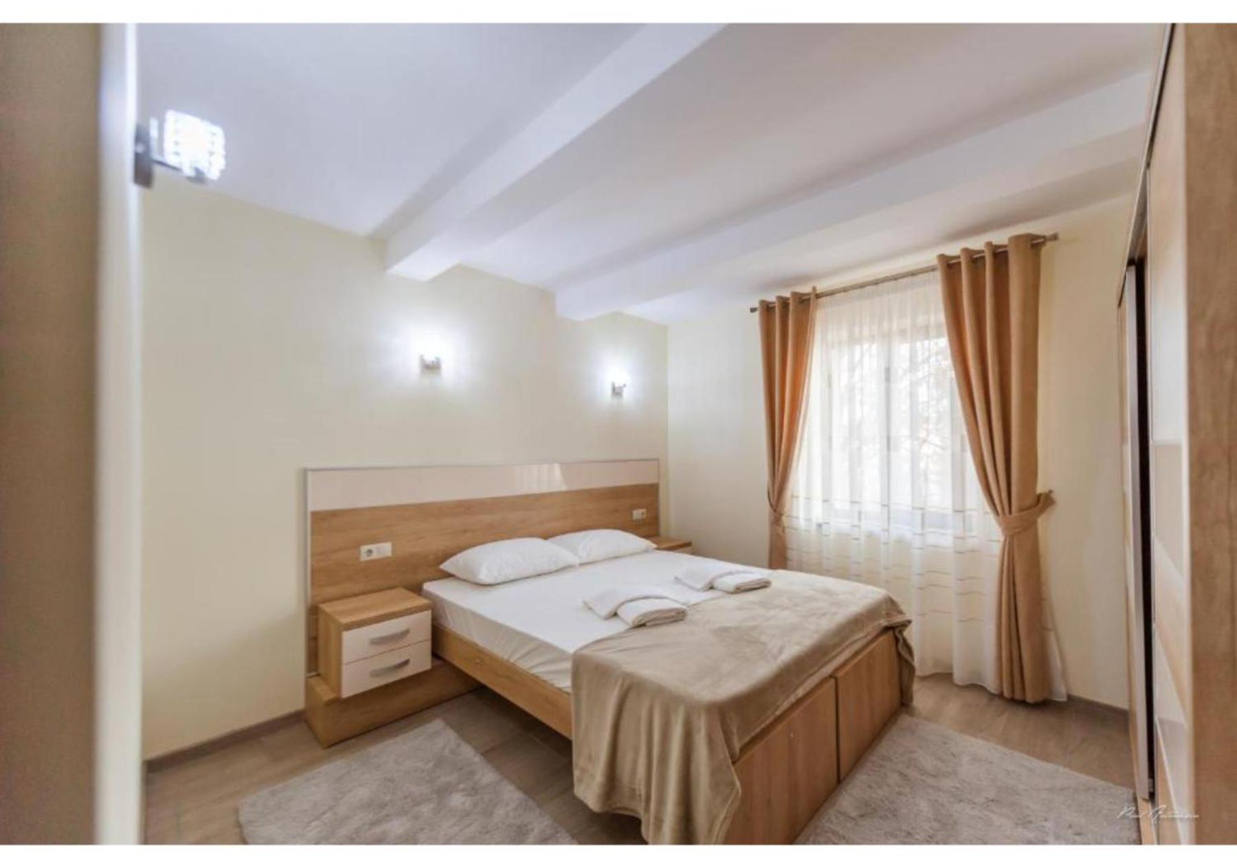 Luxury Apartment بيتستِ المظهر الخارجي الصورة